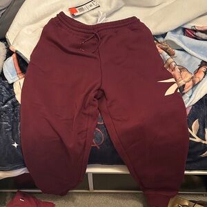Reebok Women's Burgundy Sweatpants